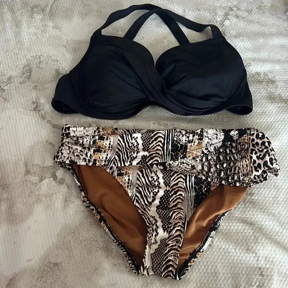 Bleu Rod Beattie Kore Underwire Molded Bikini Swim Top Size 40D and Bottom - Picture 9 of 12